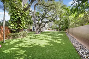 56 Samana Dr, Miami, FL 33133 - Photo 26