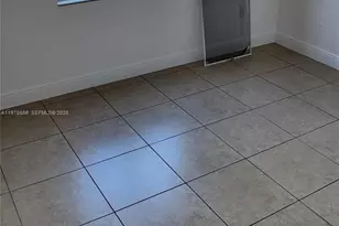 10820 SW 200th Dr, Cutler Bay, FL 33157 - Photo 8