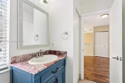 2142 NW 77th Ter, Pembroke Pines, FL 33024 - Photo 30