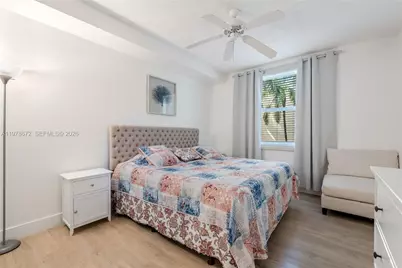 17100 N Bay Rd #1414, Sunny Isles Beach, FL 33160 - Photo 14