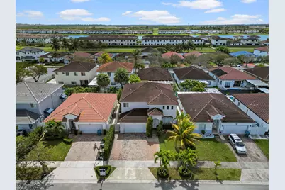 10230 SW 227th St, Cutler Bay, FL 33190 - Photo 4