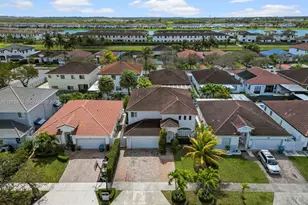 10230 SW 227th St, Cutler Bay, FL 33190 - Photo 4