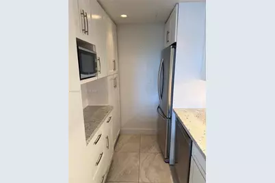 880 NE 69th St #5Q, Miami, FL 33138 - Photo 8