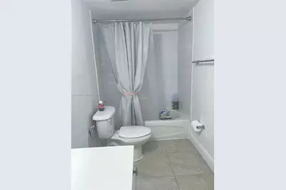 5221 Geneva Way #103, Doral, FL 33166 - Photo 10