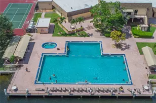 300 Berkley Rd, Hollywood, FL 33024 - Photo 30