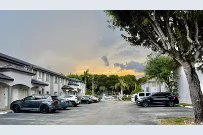 5605 NW 109th Ave #76, Doral, FL 33178 - Photo 4