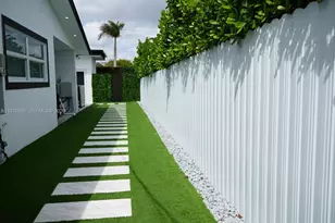 9351 SW 88th Terrace, Miami, FL 33176 - Photo 14