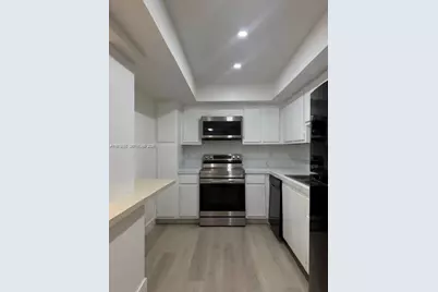 20860 San Simeon Way #404-6, Miami, FL 33179 - Photo 4