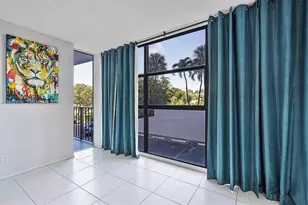 600 Parkview Dr, Hallandale Beach, FL 33009 - Photo 6