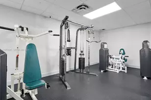 600 Parkview Dr, Hallandale Beach, FL 33009 - Photo 38