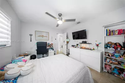 9349 NW 24th Pl, Pembroke Pines, FL 33024 - Photo 18