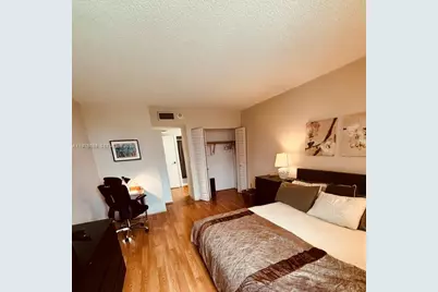 100 Bayview Dr #302, Sunny Isles Beach, FL 33160 - Photo 10