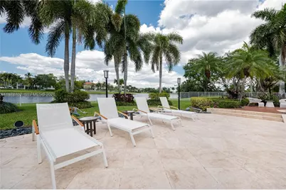 3425 Saddlebrook Lane, Weston, FL 33331 - Photo 18