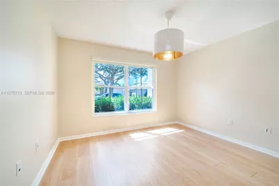 13781 N Garden Cove Cir #0, Davie, FL 33325 - Photo 12