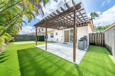 13781 N Garden Cove Cir #0, Davie, FL 33325 - Photo 16