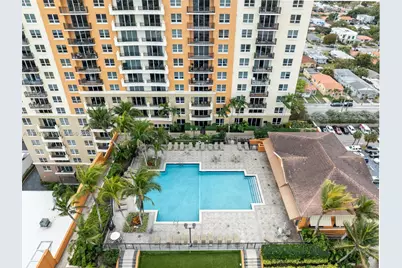 3232 SW 22nd Ter #708, Miami, FL 33145 - Photo 2