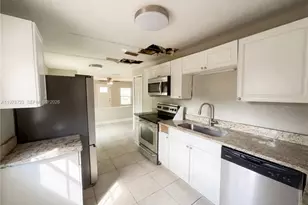 244 S Rhodes, Mount Dora, FL 32757 - Photo 2