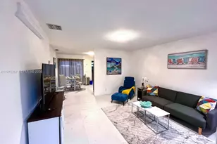 200 SW 11th St, Hallandale Beach, FL 33009 - Photo 10