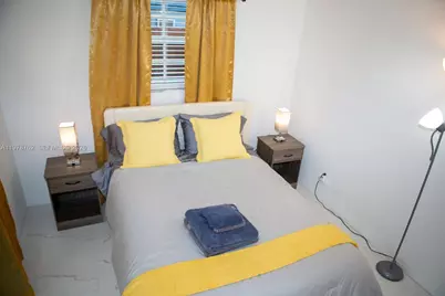 200 SW 11th St #1-2, Hallandale Beach, FL 33009 - Photo 16