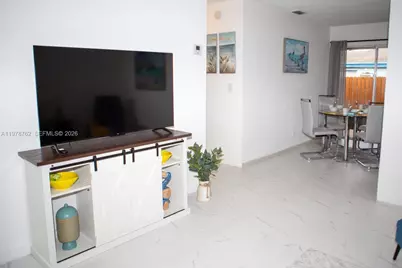 200 SW 11th St #1-2, Hallandale Beach, FL 33009 - Photo 18