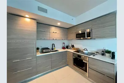 1300 S Miami Ave #2408, Miami, FL 33130 - Photo 6