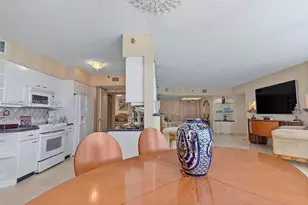 16445 Collins Ave, Sunny Isles Beach, FL 33160 - Photo 20