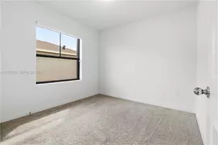 421 NE 1st Dr, Florida City, FL 33034 - Photo 16