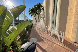 851 Three Islands Boulevard, Hallandale Beach, FL 33009 - Photo 28