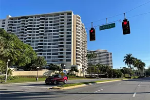 851 Three Islands Boulevard, Hallandale Beach, FL 33009 - Photo 44