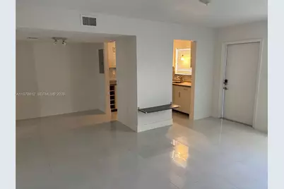 1449 N 14th Way #103, Hollywood, FL 33020 - Photo 4