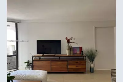 1865 Brickell Ave #A406, Miami, FL 33129 - Photo 6