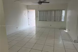 1001 Twin Lakes Dr, Coral Springs, FL 33071 - Photo 10