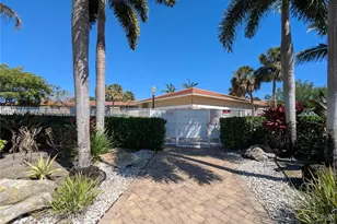 1001 Twin Lakes Dr, Coral Springs, FL 33071 - Photo 14