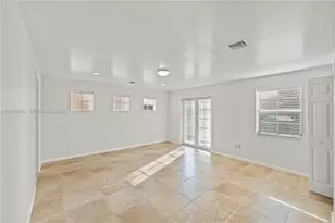 819 SW 7th Ave, Fort Lauderdale, FL 33315 - Photo 24