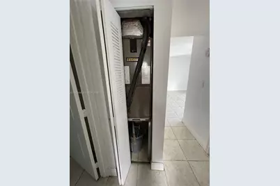 1800 SW 25th St #2109, Miami, FL 33133 - Photo 14