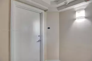 6917 Collins Ave, Miami Beach, FL 33141 - Photo 2