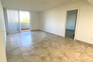 10090 NW 80th Ct, Hialeah Gardens, FL 33016 - Photo 10
