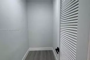 455 Golden Isles Dr, Hallandale Beach, FL 33009 - Photo 18