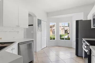 9000 W Flagler St #7, Miami, FL 33174 - Photo 8