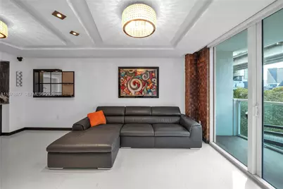 31 SE 5th St #407, Miami, FL 33131 - Photo 10