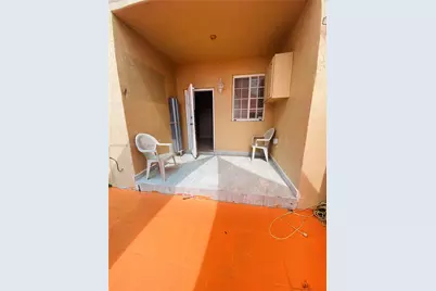 17415 NW 75th Pl #108, Hialeah, FL 33015 - Photo 6