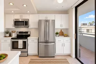 7300 Wayne Ave, Miami Beach, FL 33141 - Photo 6