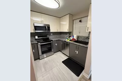 18001 N Bay Rd #403, Sunny Isles Beach, FL 33160 - Photo 4