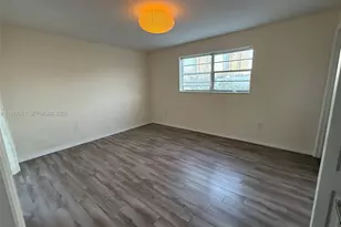 18001 N Bay Rd, Sunny Isles Beach, FL 33160 - Photo 12