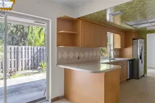 14435 Tabebuia Ln, Miami Lakes, FL 33014 - Photo 4