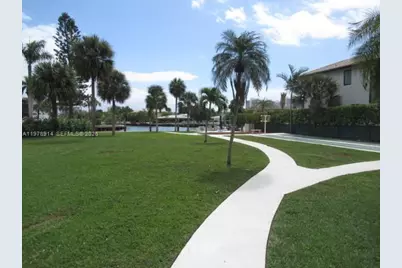 580 Egret Dr #216, Hallandale Beach, FL 33009 - Photo 22
