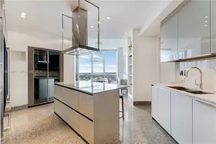 18201 E Collins Ave, Sunny Isles Beach, FL 33160 - Photo 10