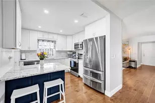 4621 NE 2nd Ave, Oakland Park, FL 33334 - Photo 8