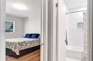 4621 NE 2nd Ave, Oakland Park, FL 33334 - Photo 18