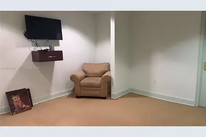 2435 Hollywood Blvd, Hollywood, FL 33020 - Photo 2